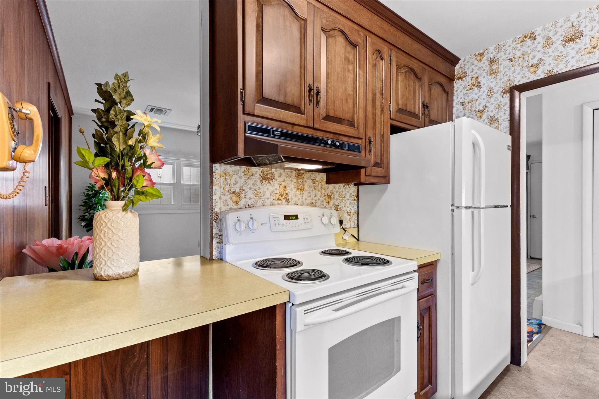 EAST PETERSBURG - Residential