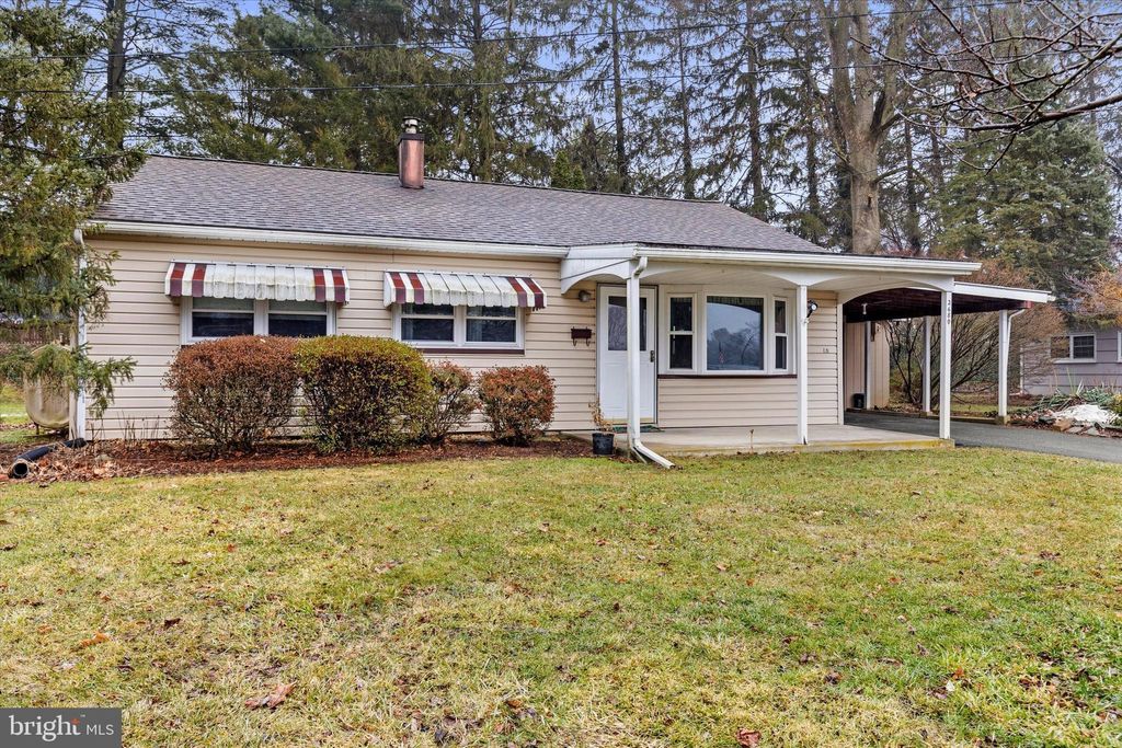 Photo of 2680 Broad Street, EAST PETERSBURG, PA 17520 (MLS # PALA2083810)