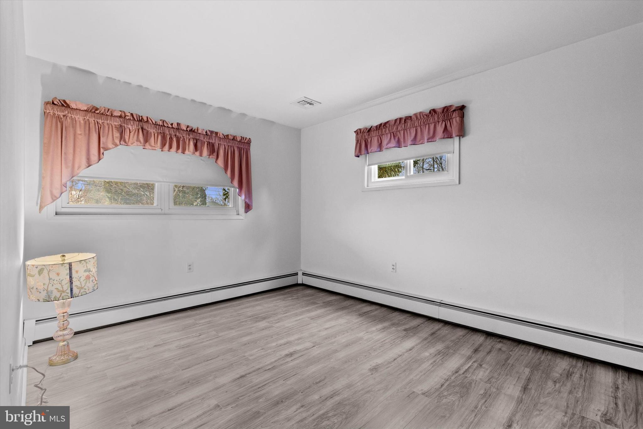 EAST PETERSBURG - Residential