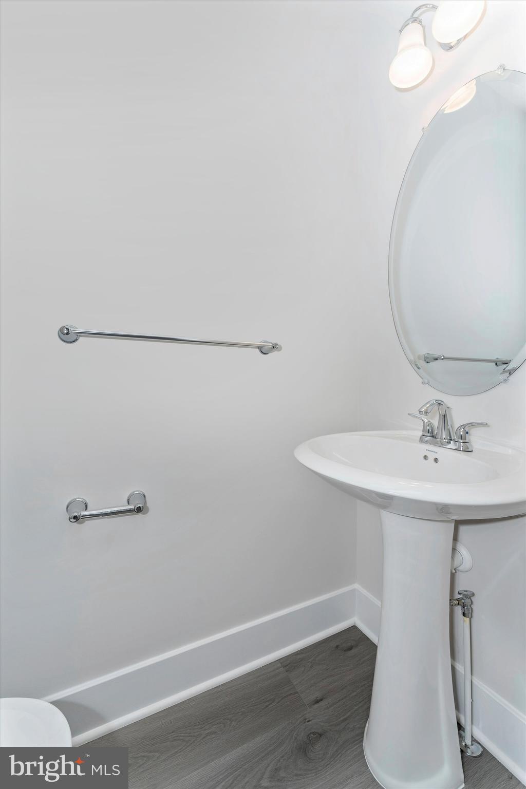 MACALLAN CROSSING - Residential Lease