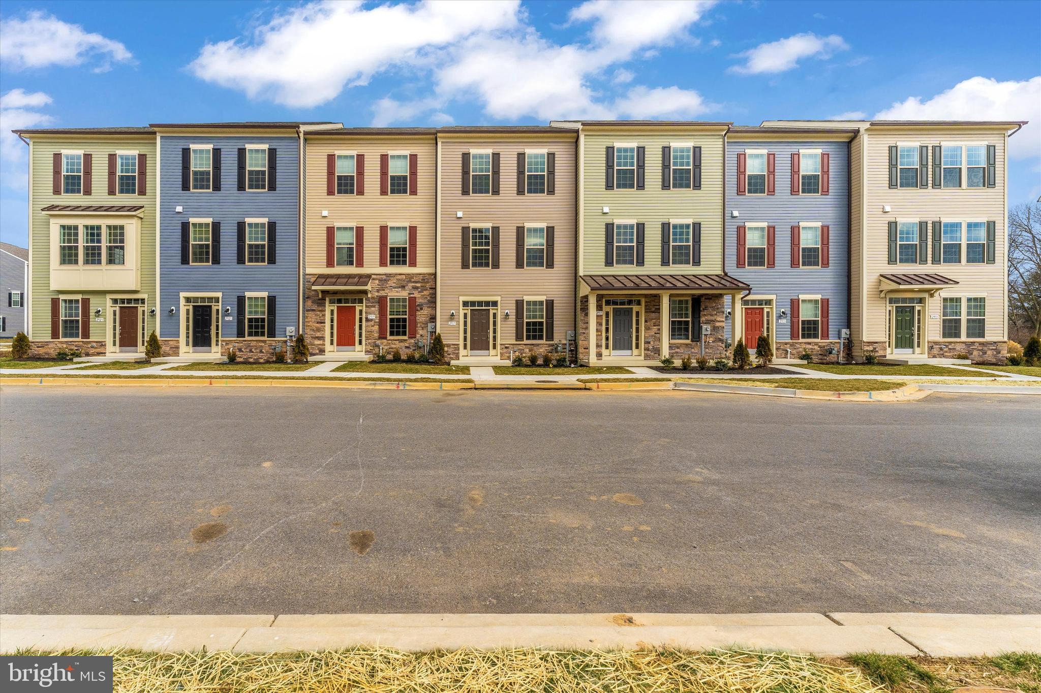 MACALLAN CROSSING - Residential Lease