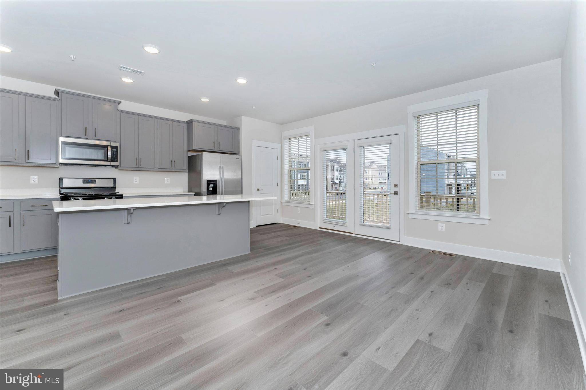 MACALLAN CROSSING - Residential Lease