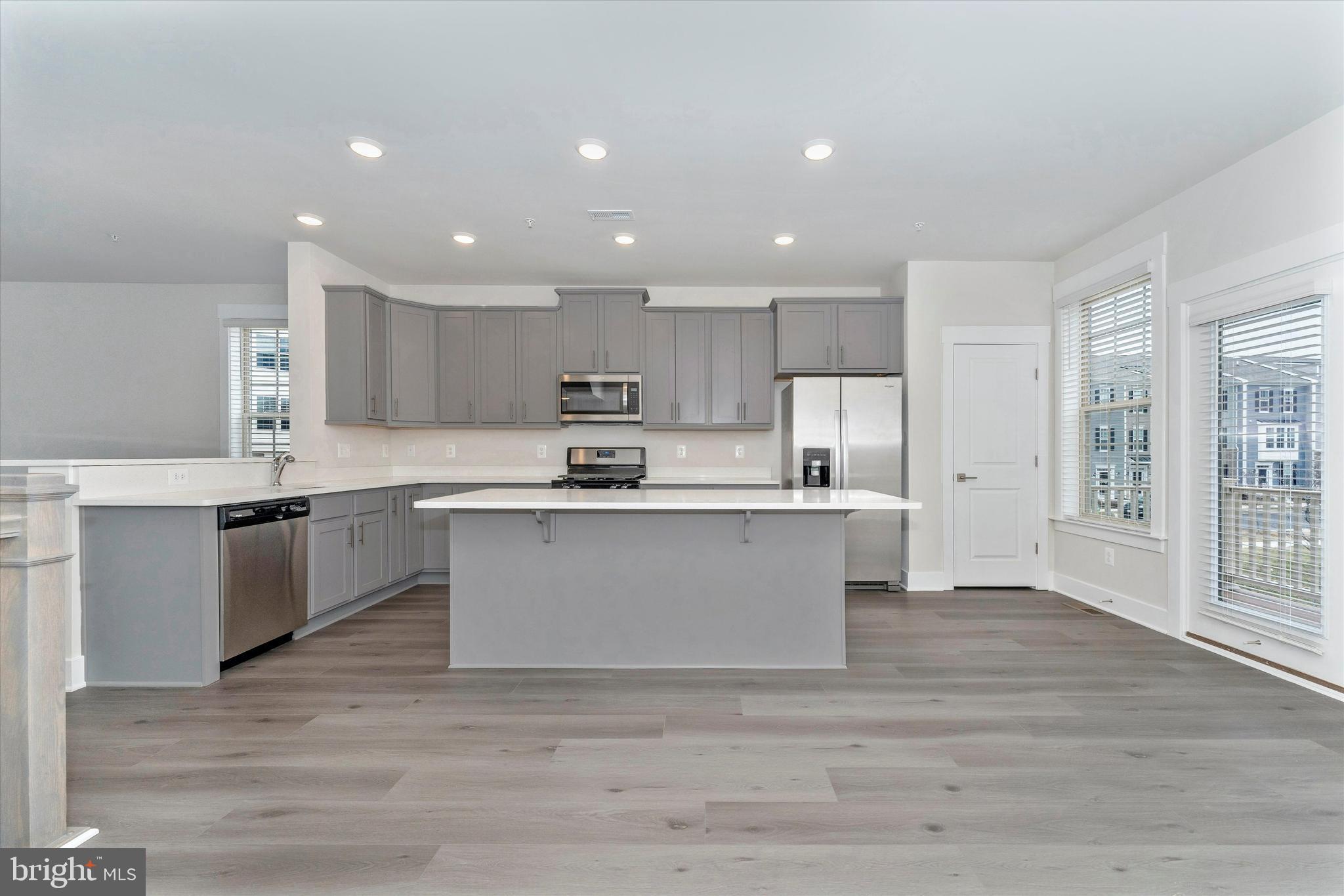 MACALLAN CROSSING - Residential Lease