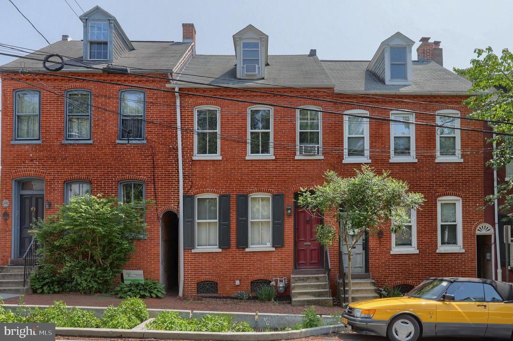 Photo of 123 N CHARLOTTE ST, LANCASTER, PA 17603 (MLS # PALA2035286)