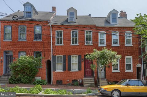 Photo of 123 N CHARLOTTE ST, LANCASTER, PA 17603 (MLS # PALA2035286)