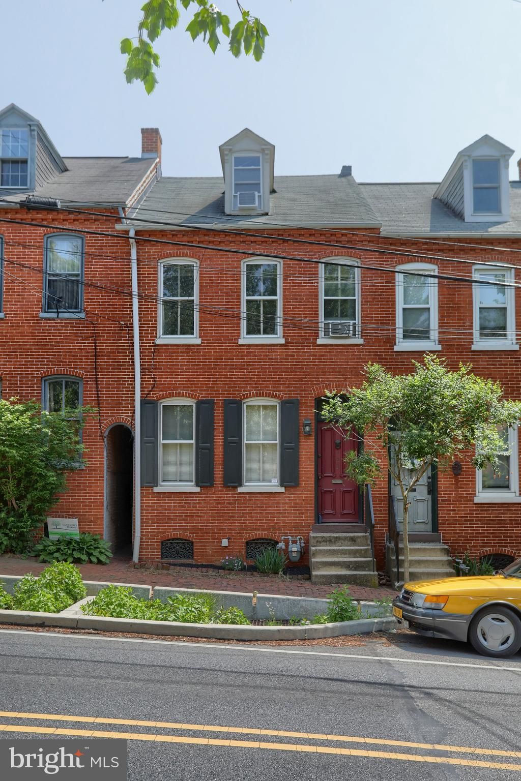 Photo of 123 N CHARLOTTE ST, LANCASTER, PA 17603 (MLS # PALA2035286)