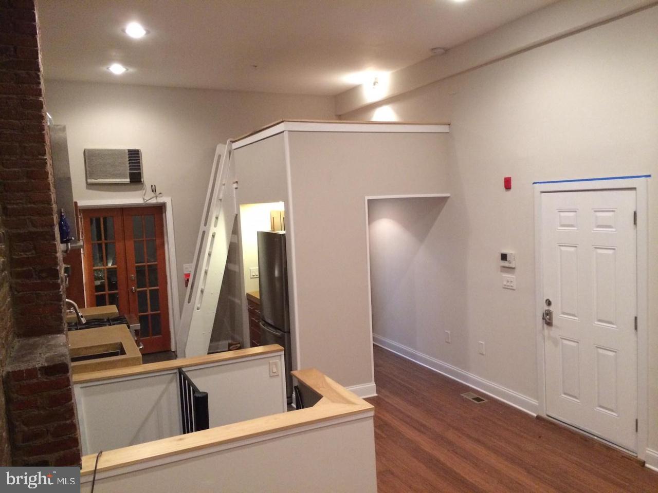 FAIRMOUNT - Residential Lease