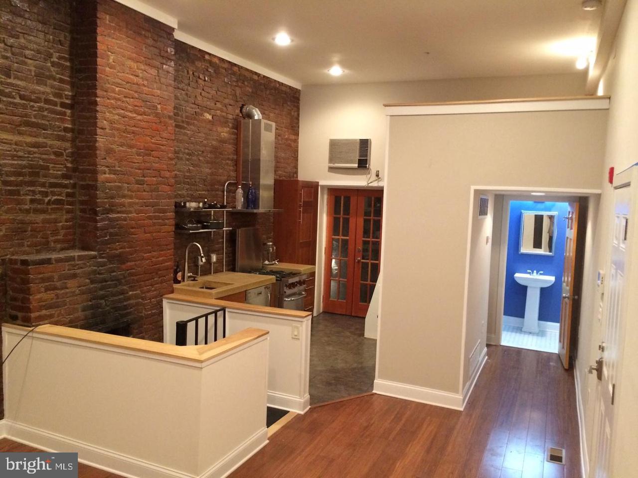 FAIRMOUNT - Residential Lease