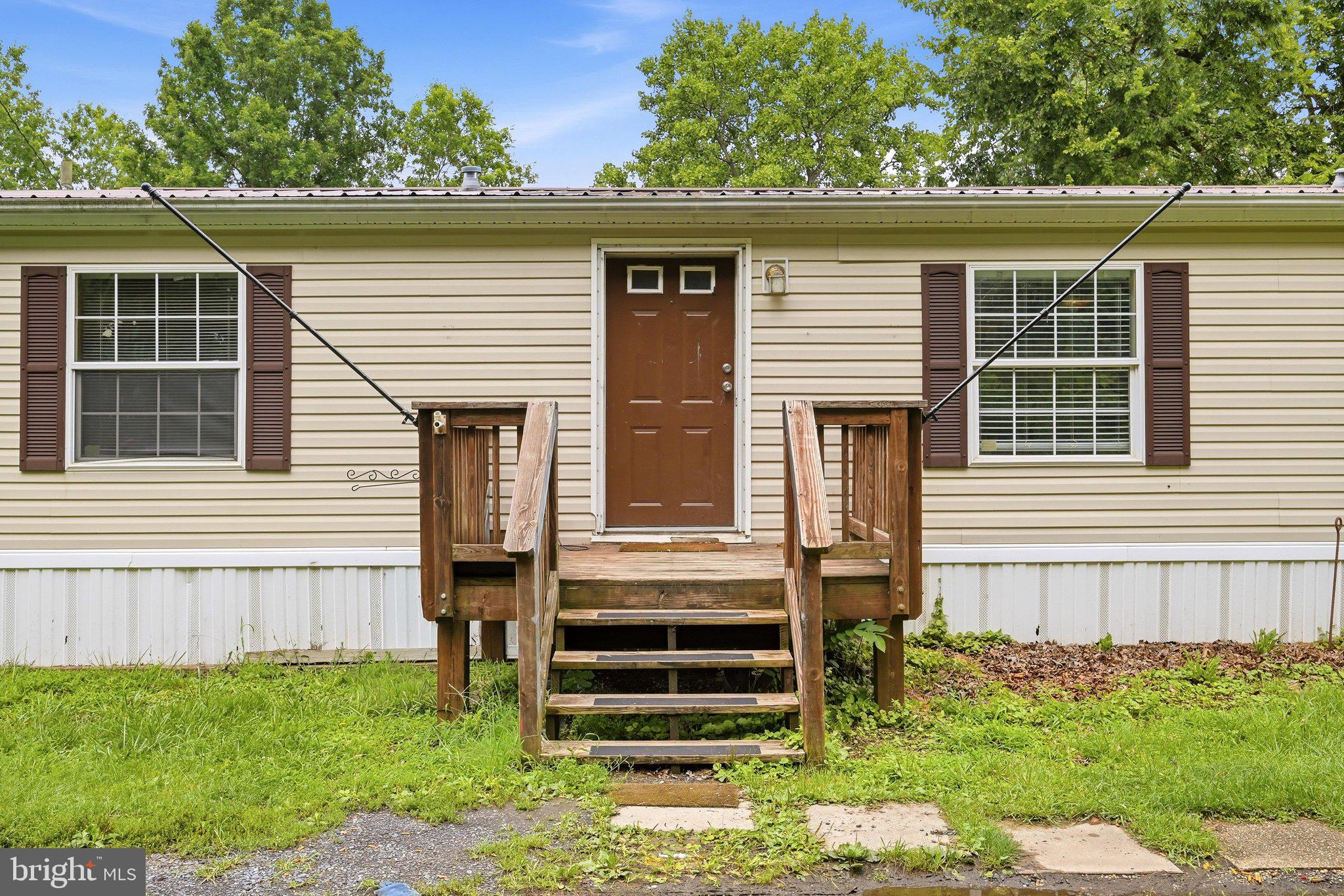 659 N MOUNTAIN ROAD