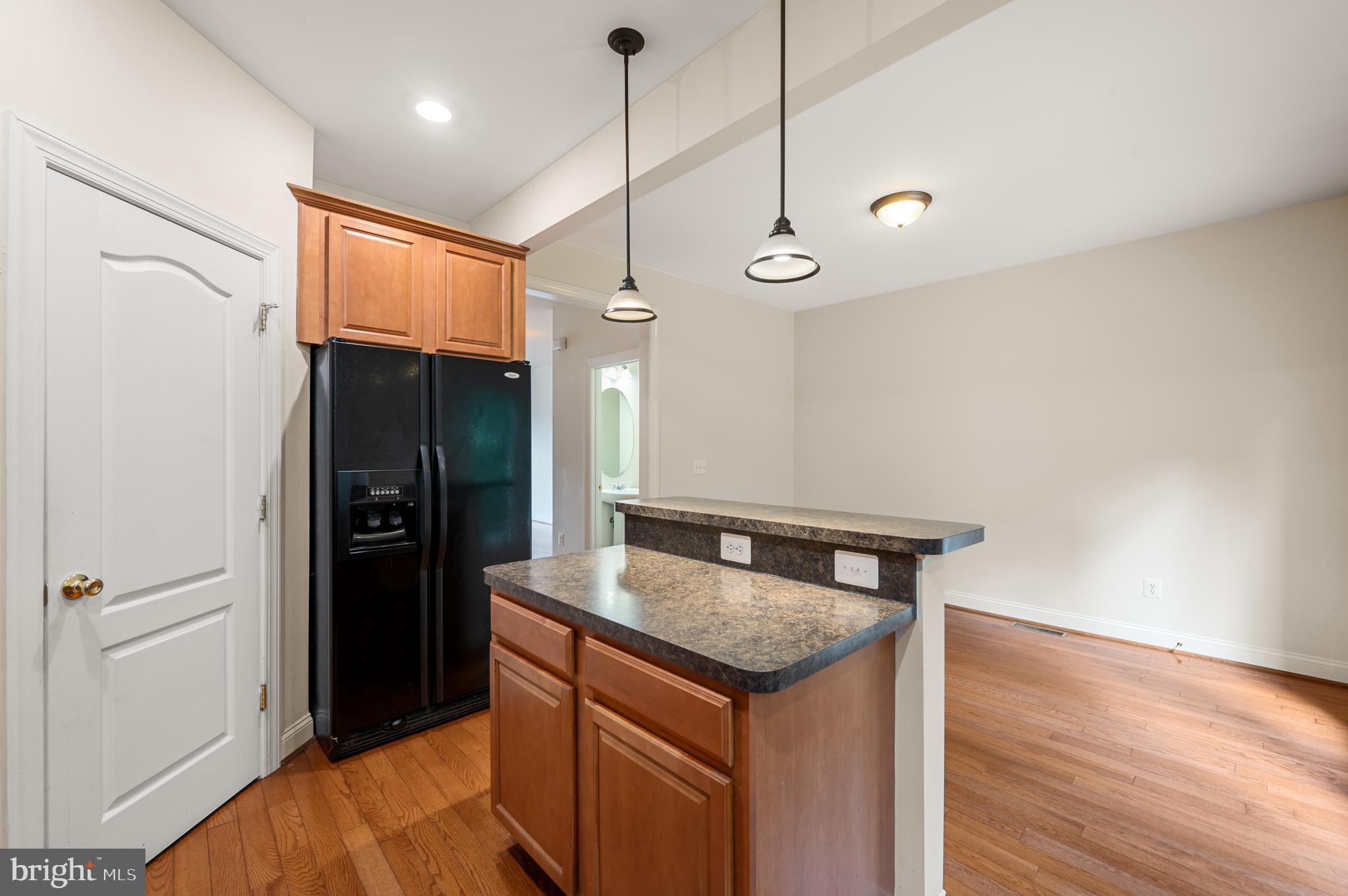 NEWTOWN CROSSING - Residential Lease