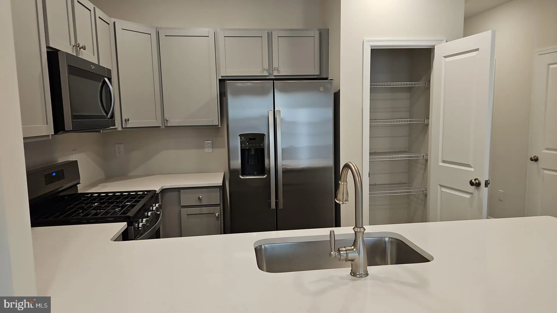 Westampton, New Jersey 08060, United States, 3 Bedrooms Bedrooms, ,3 BathroomsBathrooms,Residential,Active,11170