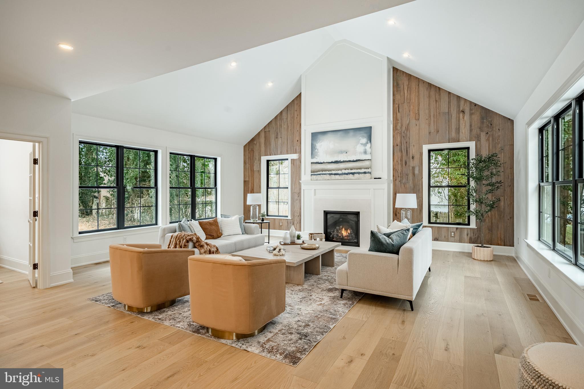 SUGARPOINTE - Residential