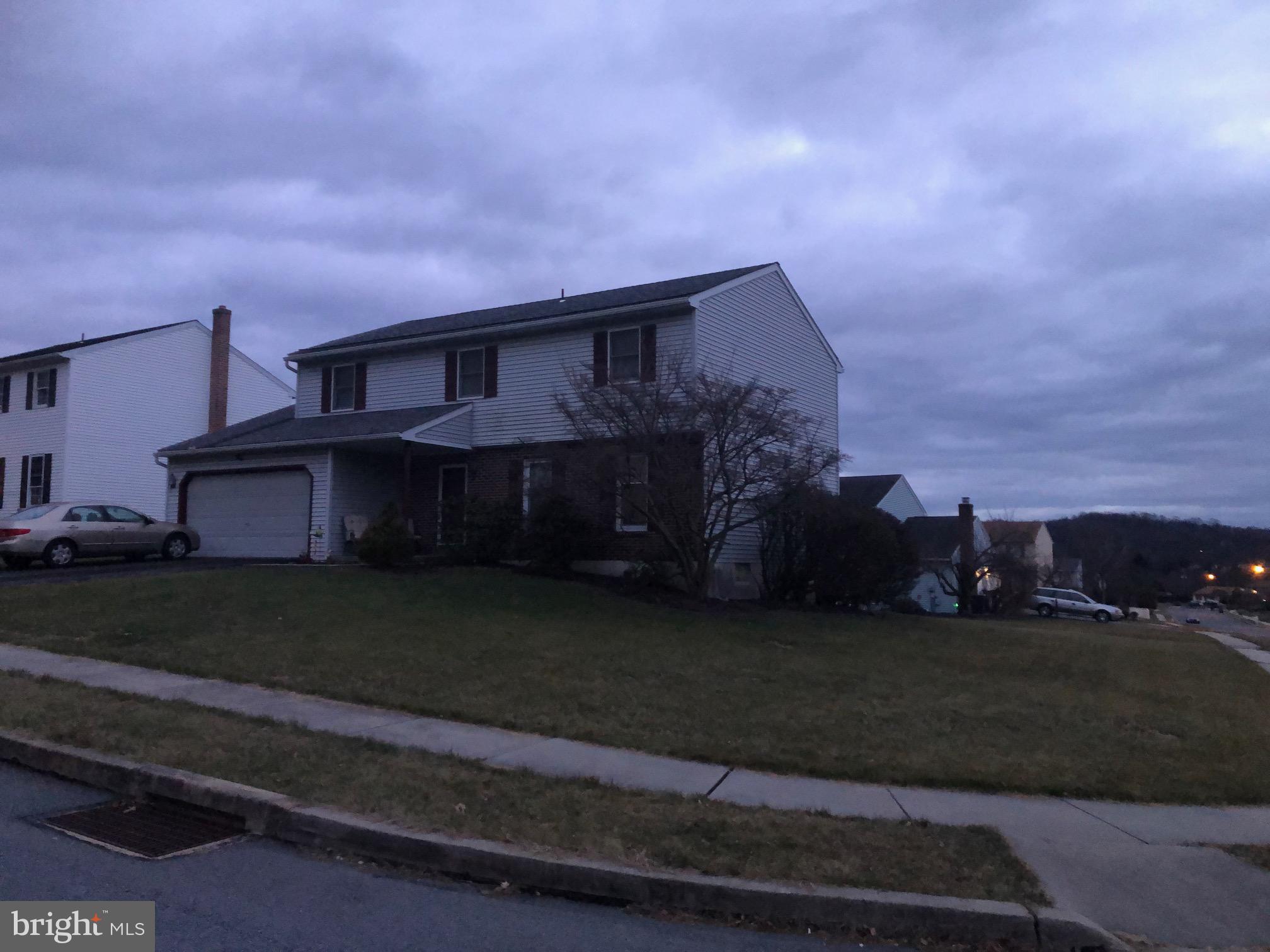 GRINGS HILL ESTATE - Residential