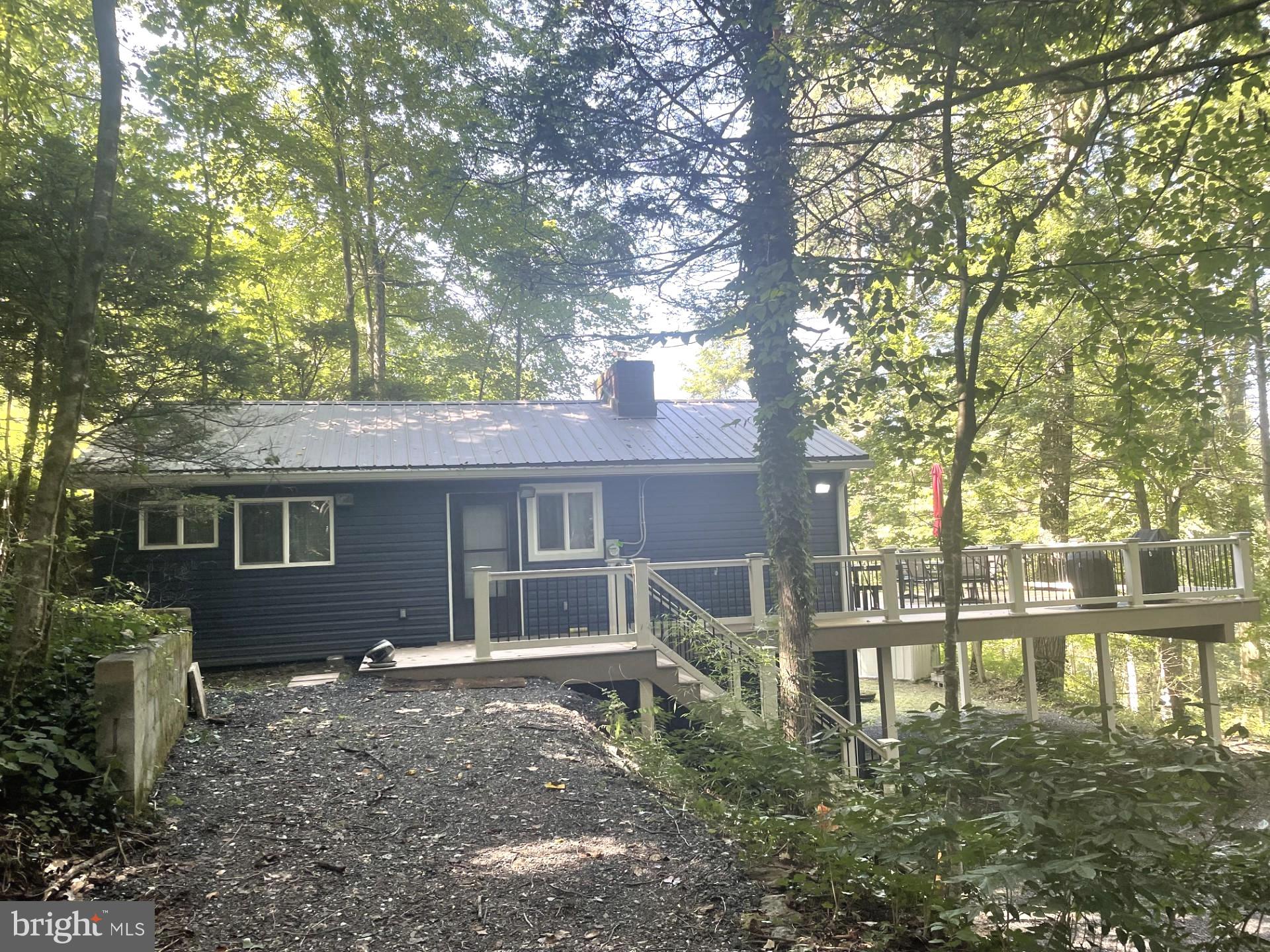 151 E TRAILS ROAD