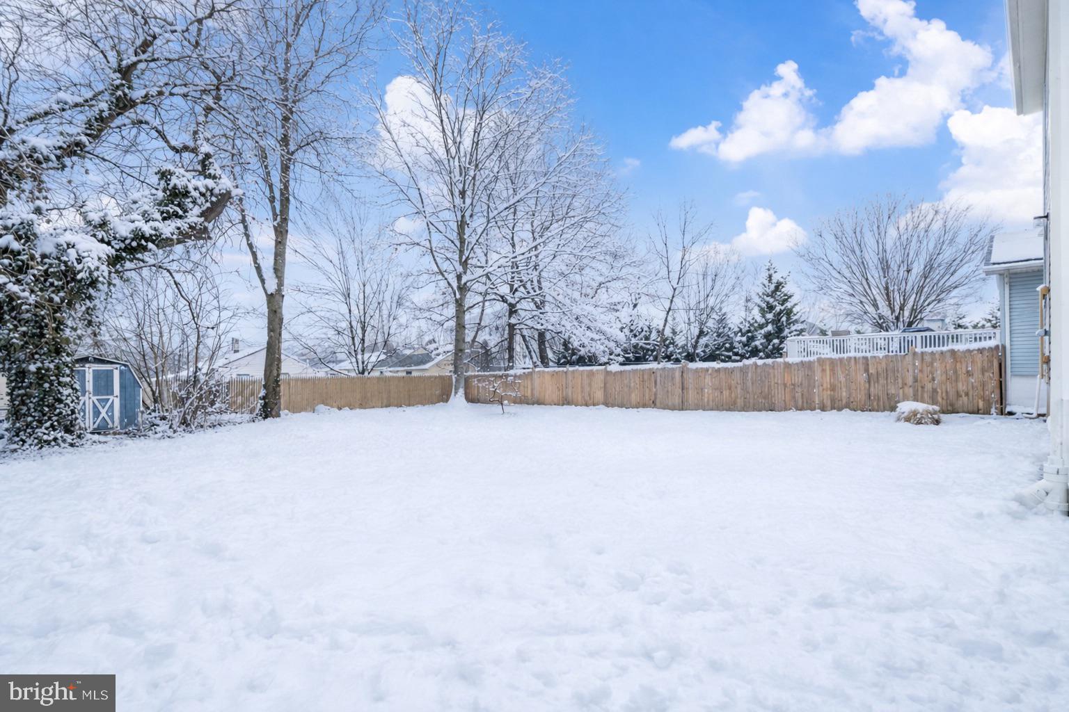 105 W WASHINGTON AVENUE