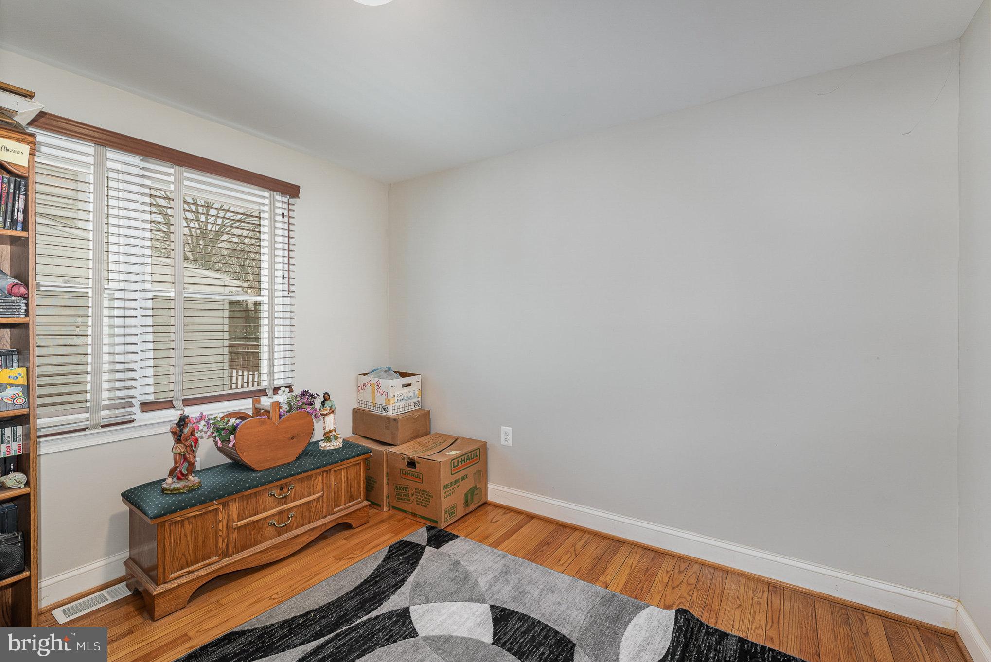 EDGEWOOD PARK - Residential