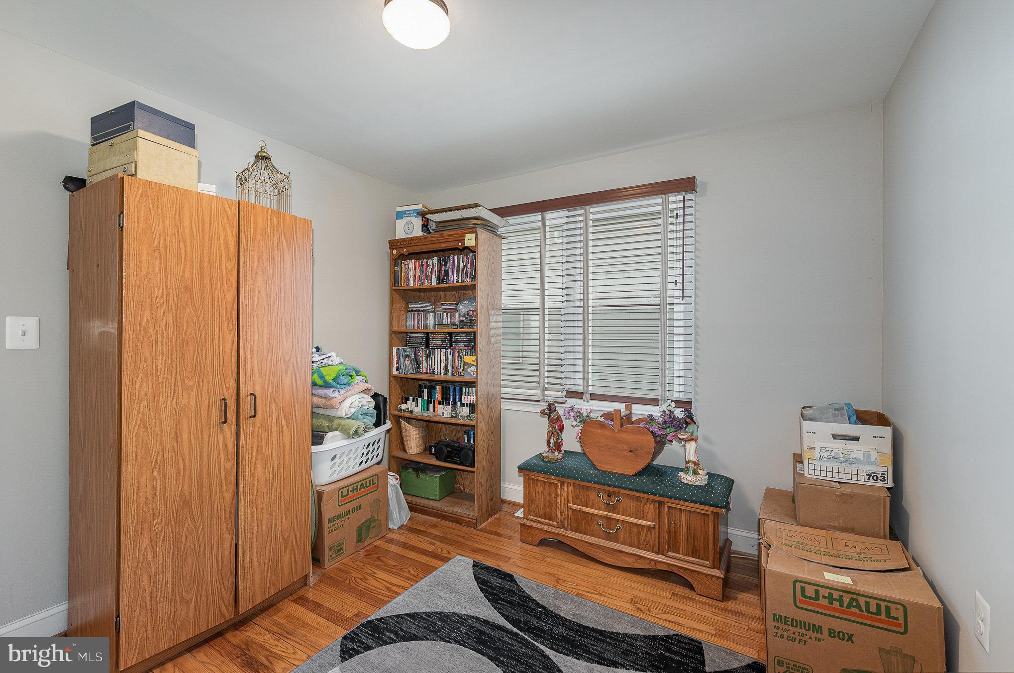 EDGEWOOD PARK - Residential