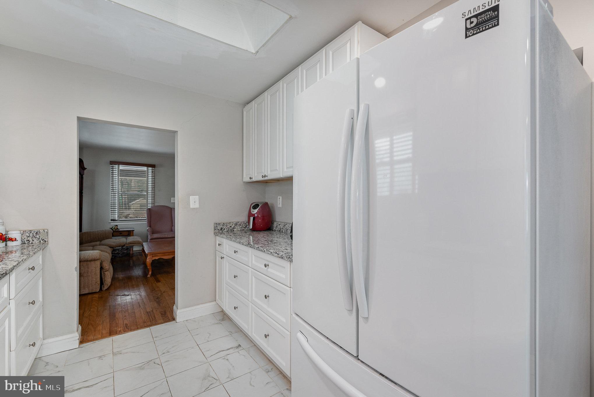 EDGEWOOD PARK - Residential