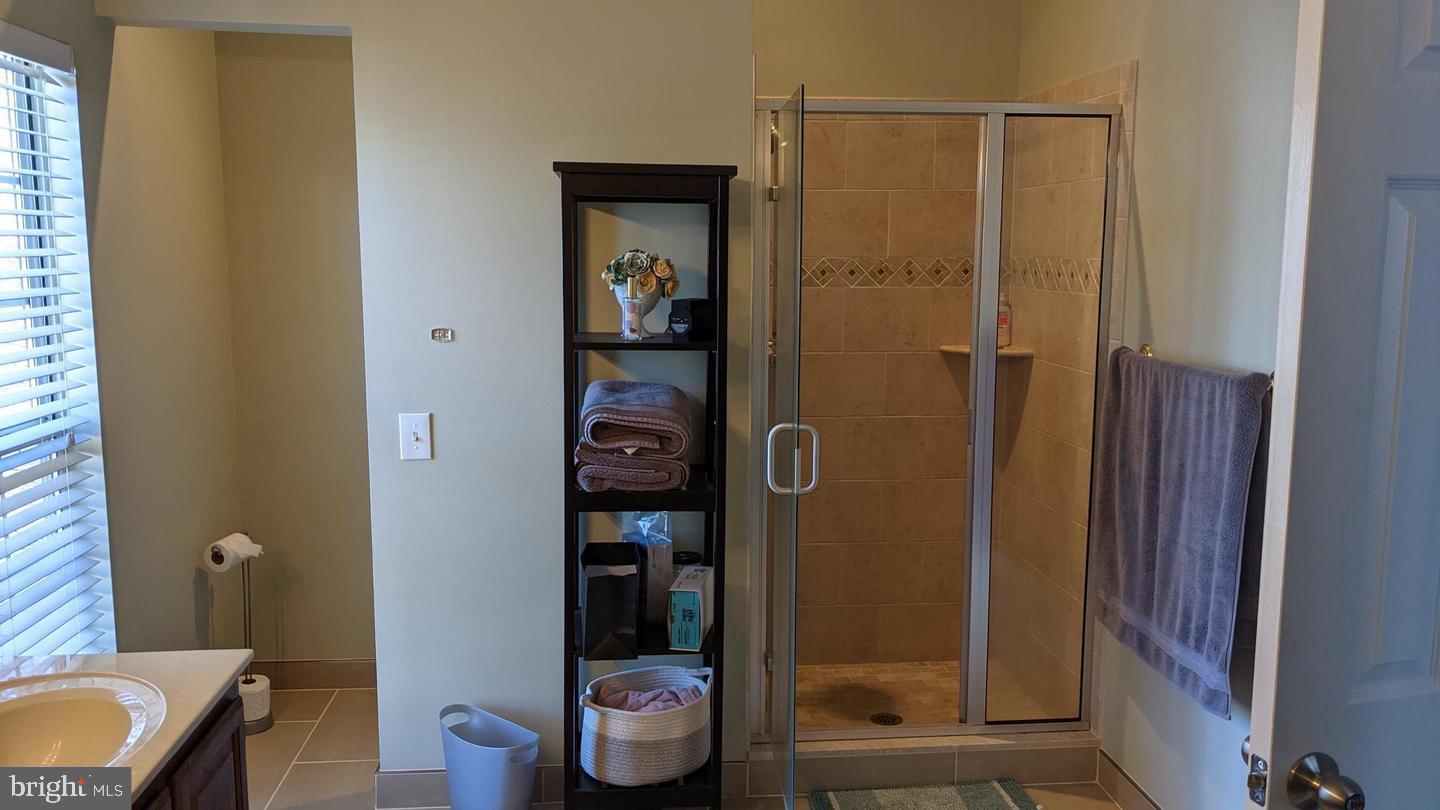 FOXRIDGE - Residential Lease