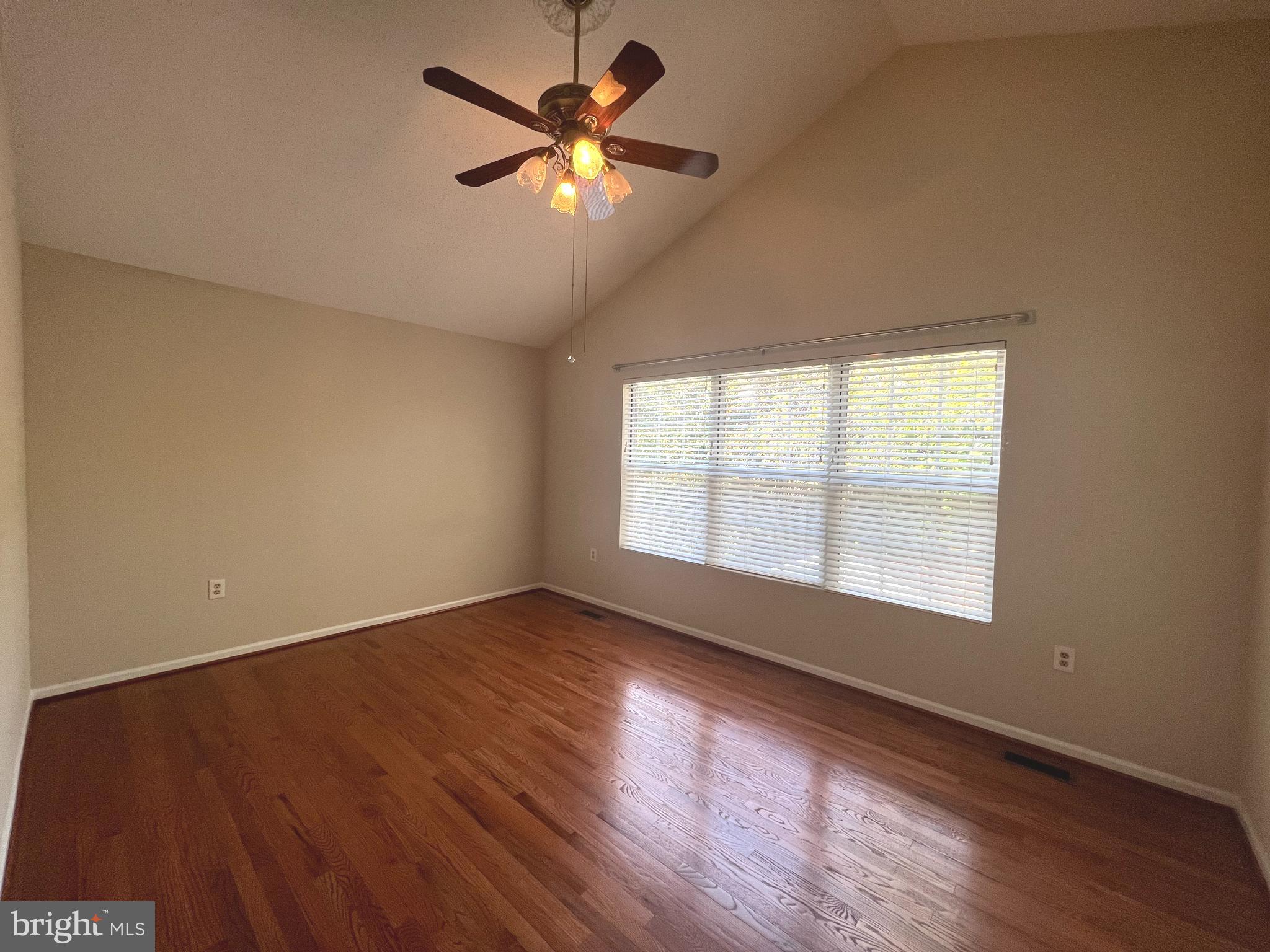 FOXRIDGE - Residential Lease