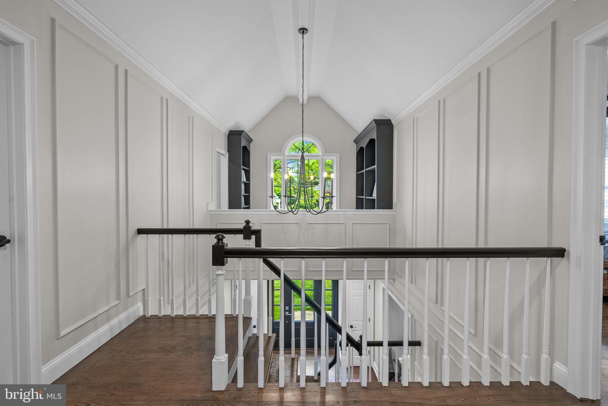 RIVER KNOLL - Residential