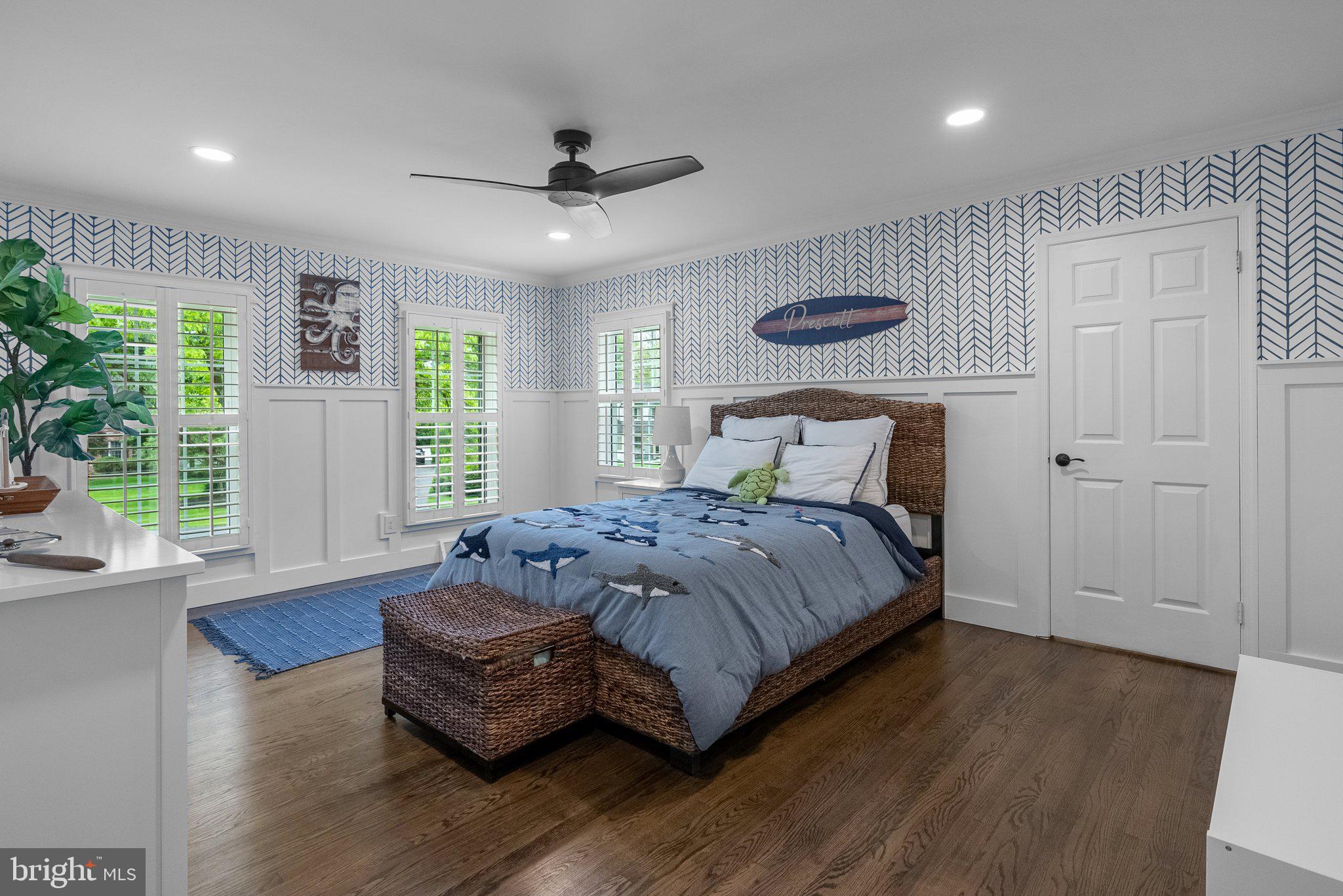 RIVER KNOLL - Residential