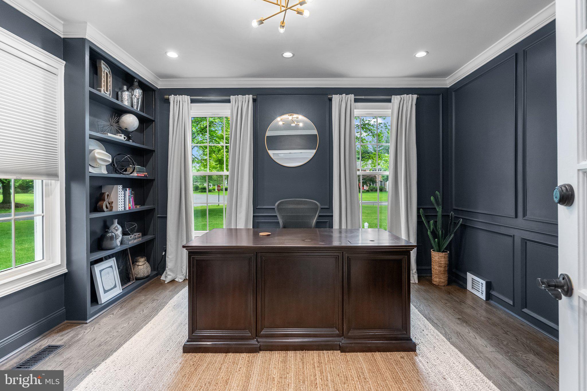 RIVER KNOLL - Residential