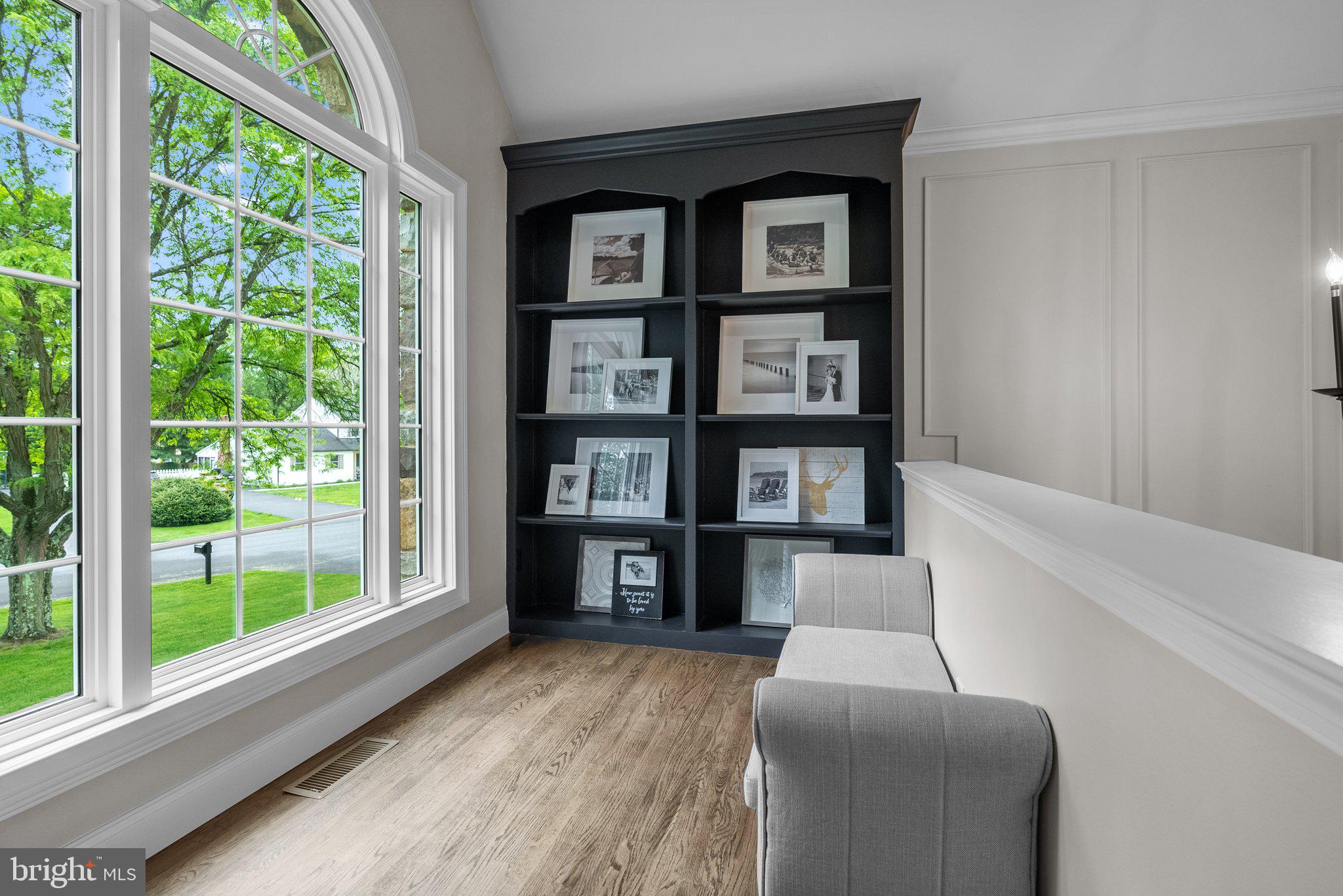 RIVER KNOLL - Residential