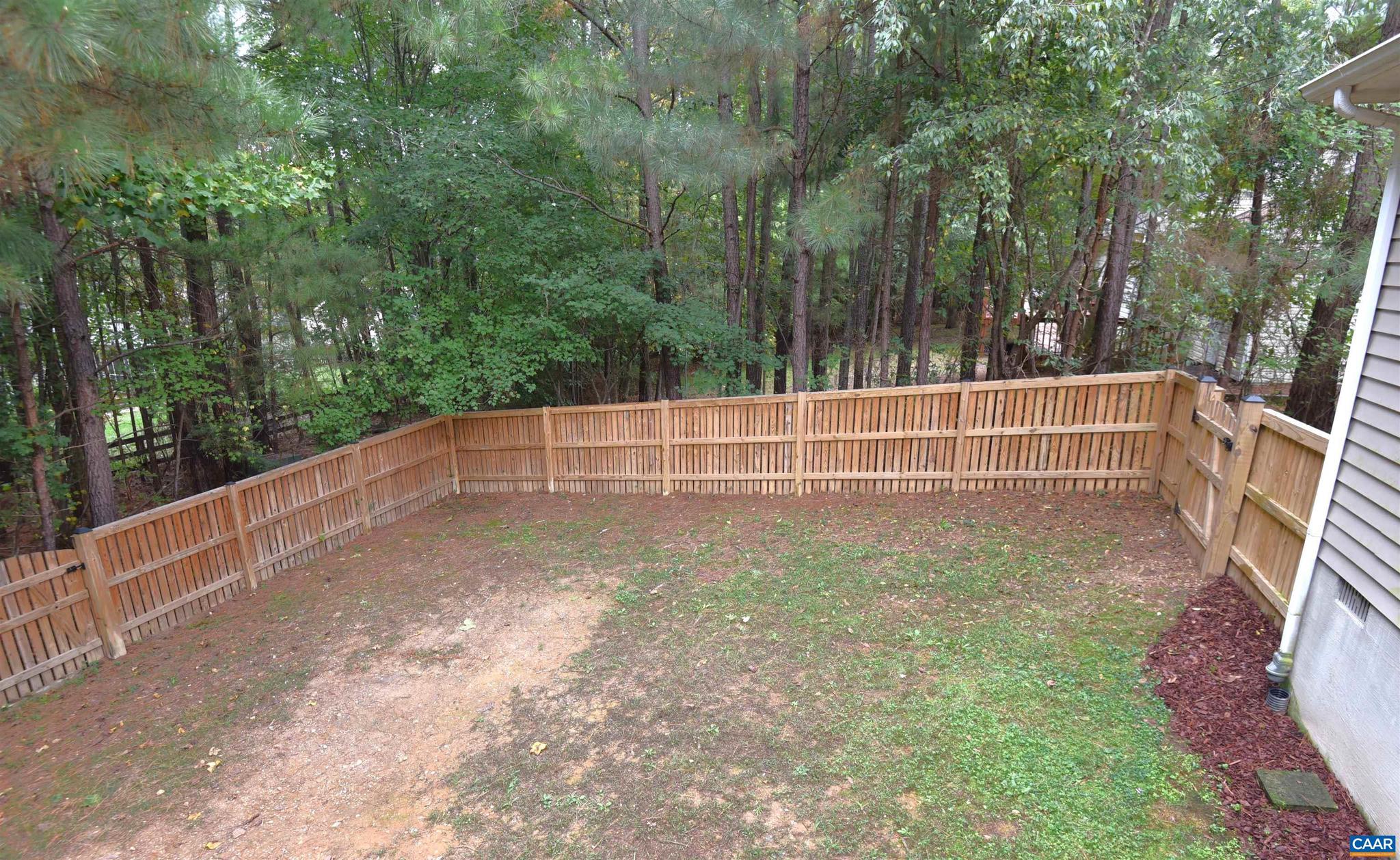 LAKE MONTICELLO - Residential