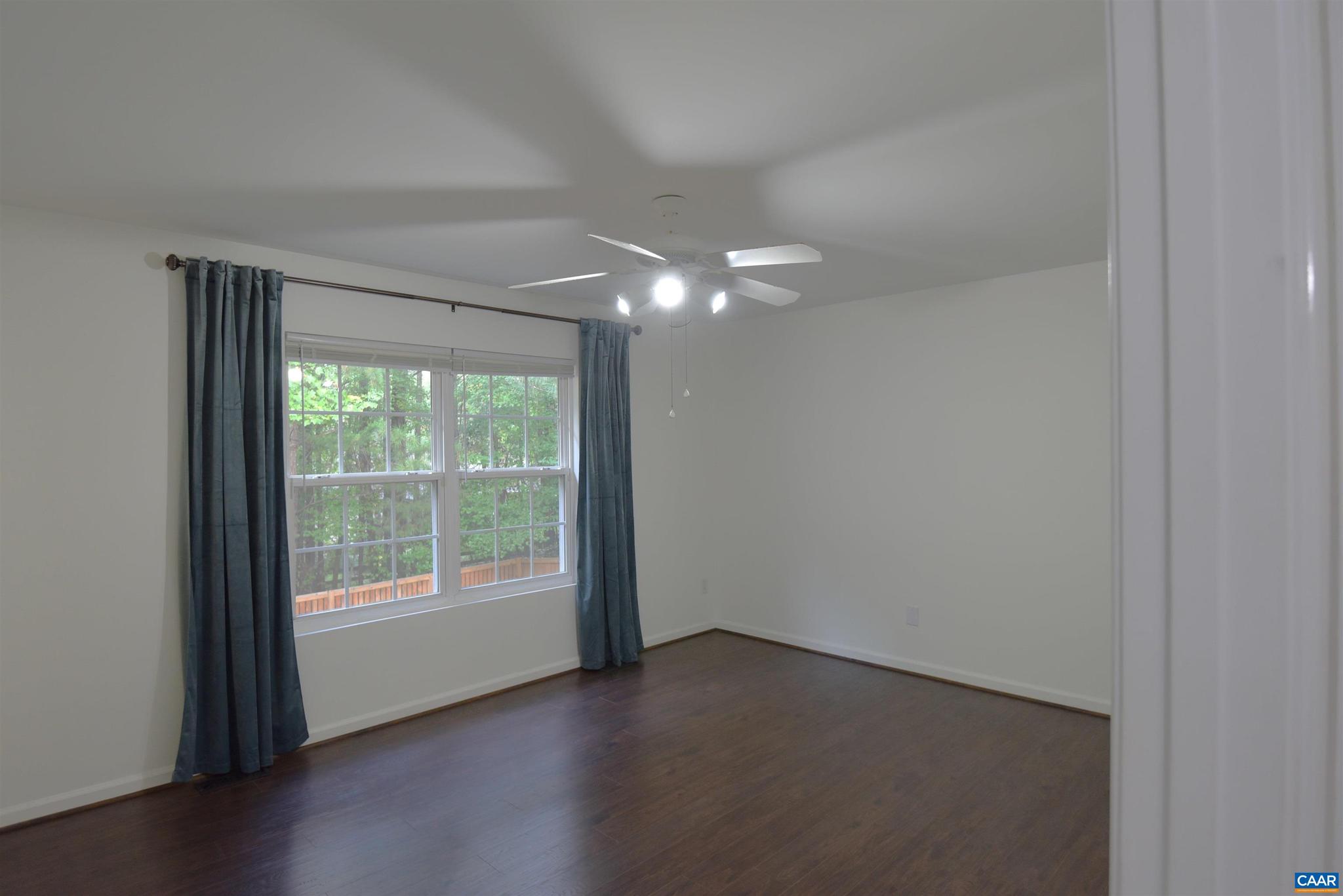 LAKE MONTICELLO - Residential