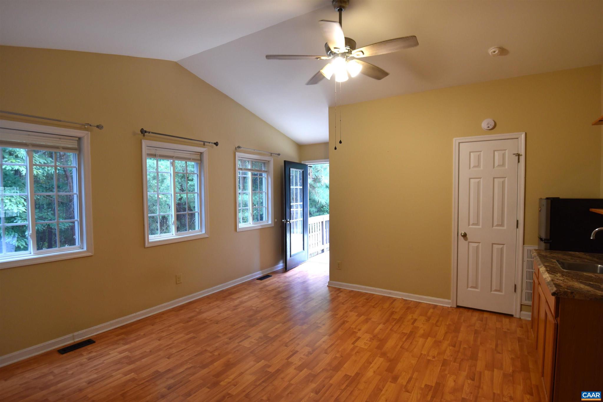 LAKE MONTICELLO - Residential