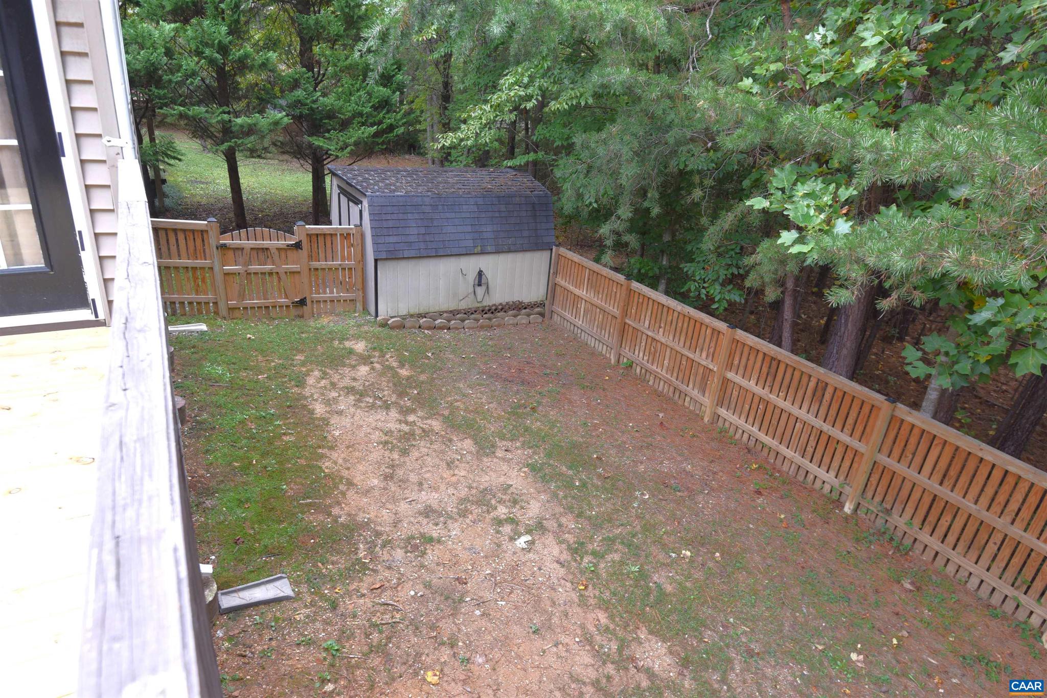 LAKE MONTICELLO - Residential