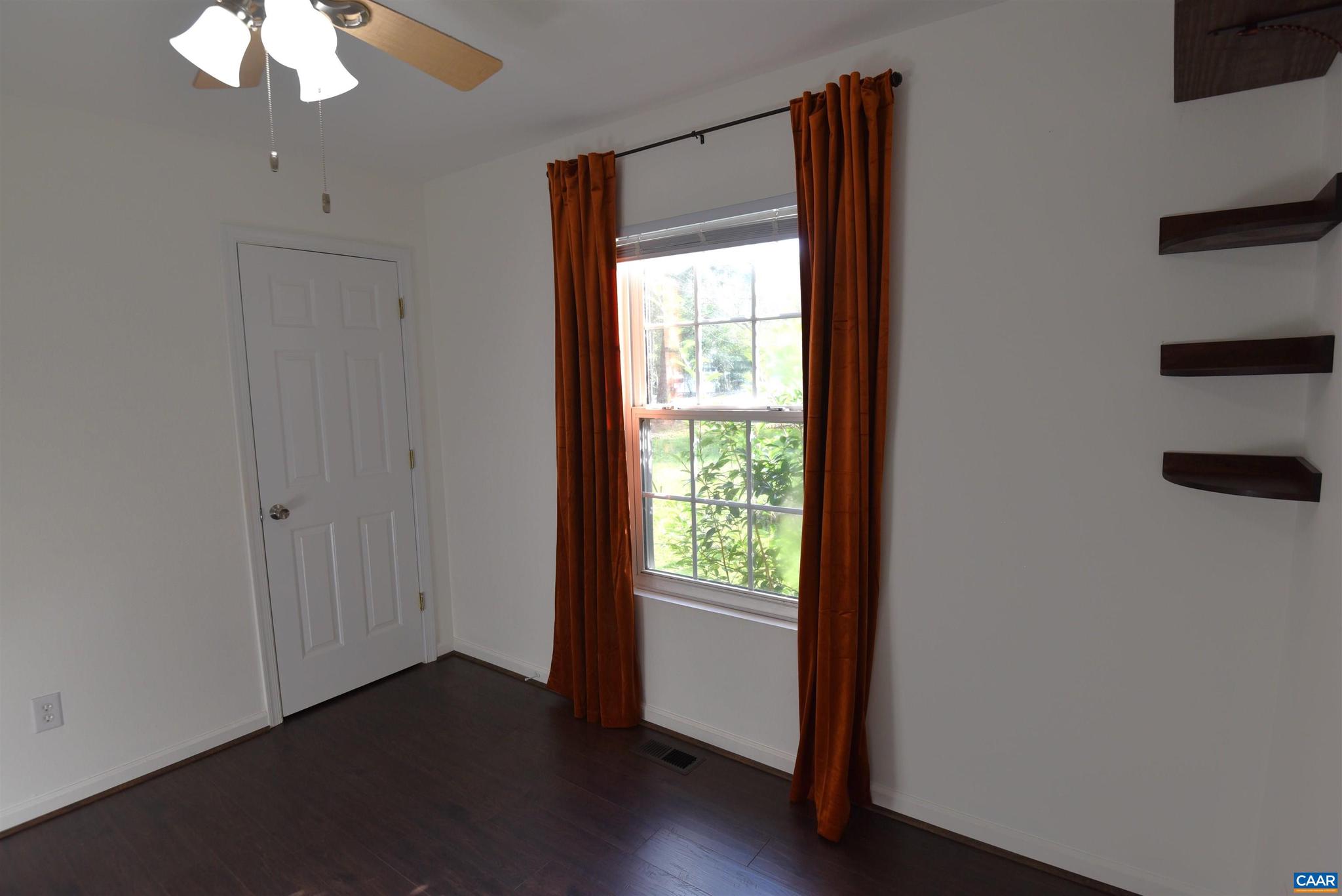 LAKE MONTICELLO - Residential