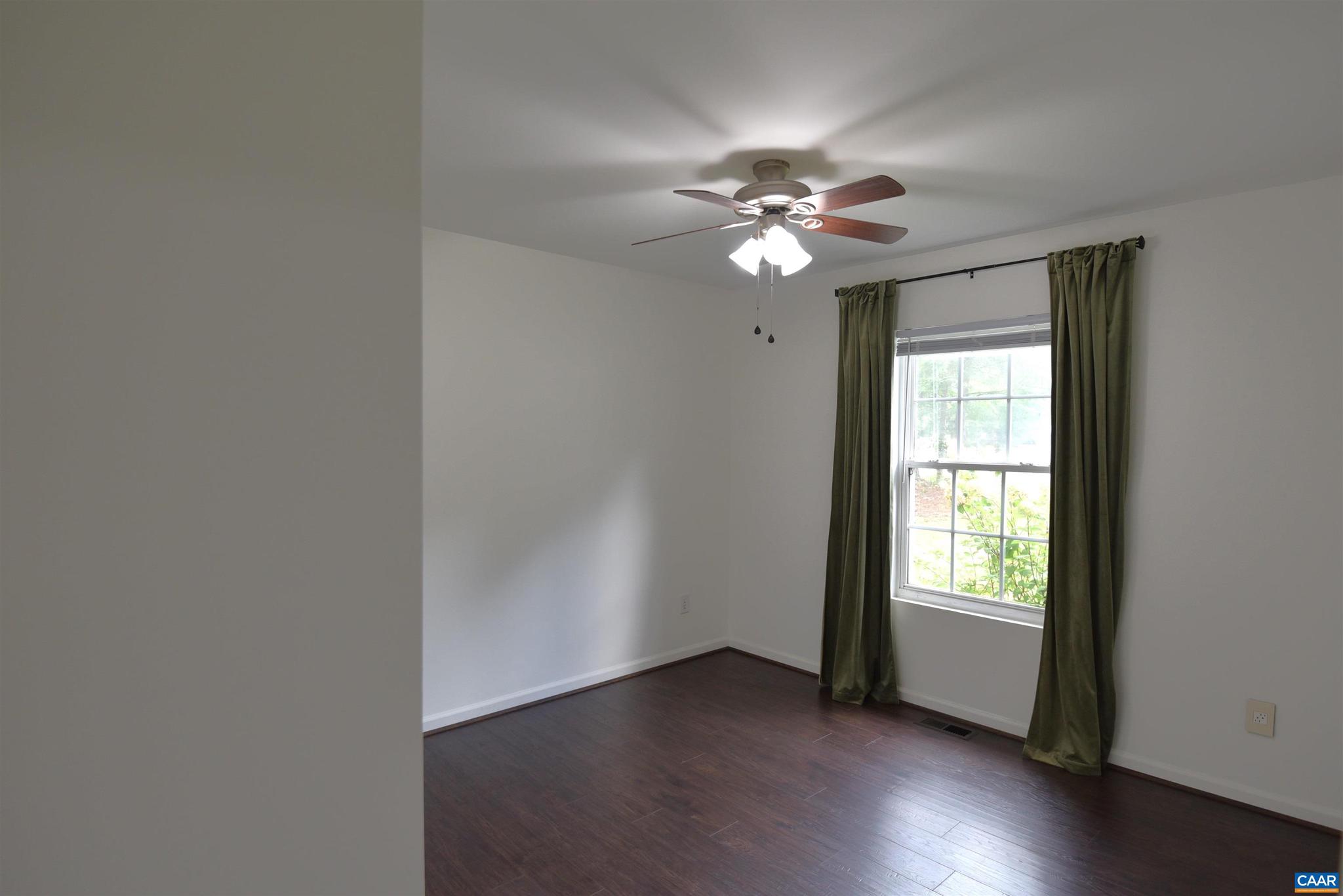 LAKE MONTICELLO - Residential