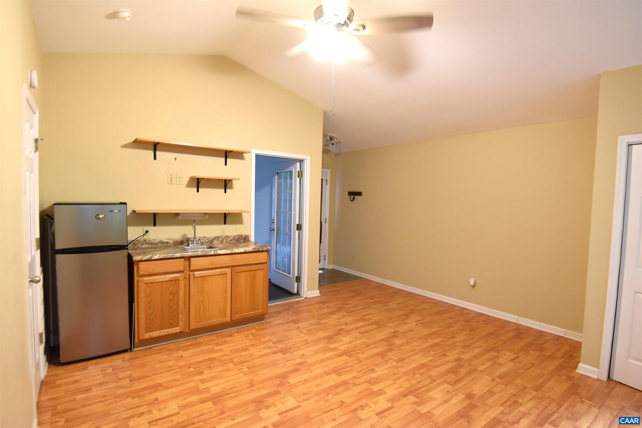 LAKE MONTICELLO - Residential