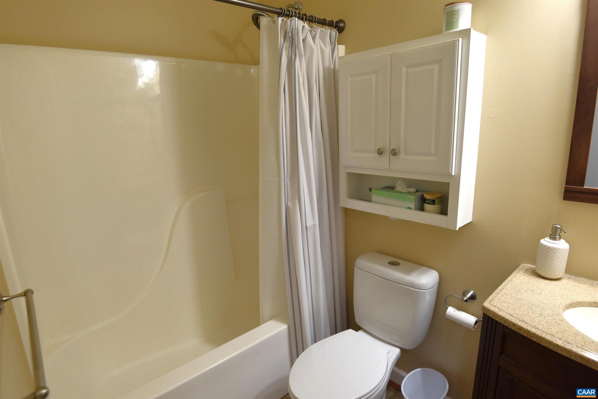 LAKE MONTICELLO - Residential