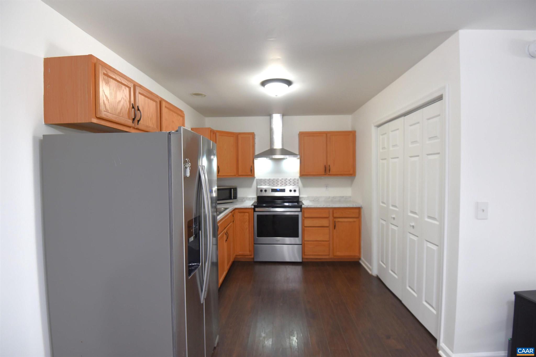 LAKE MONTICELLO - Residential