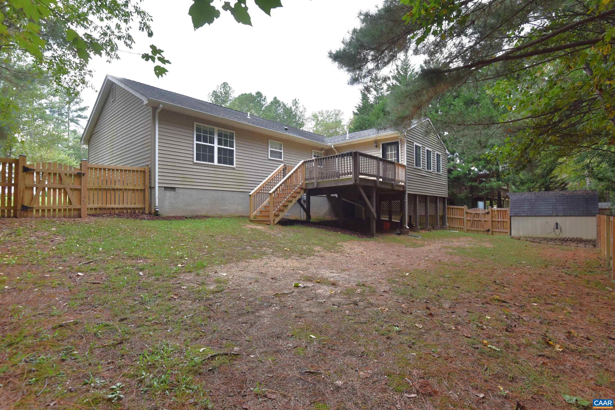 LAKE MONTICELLO - Residential