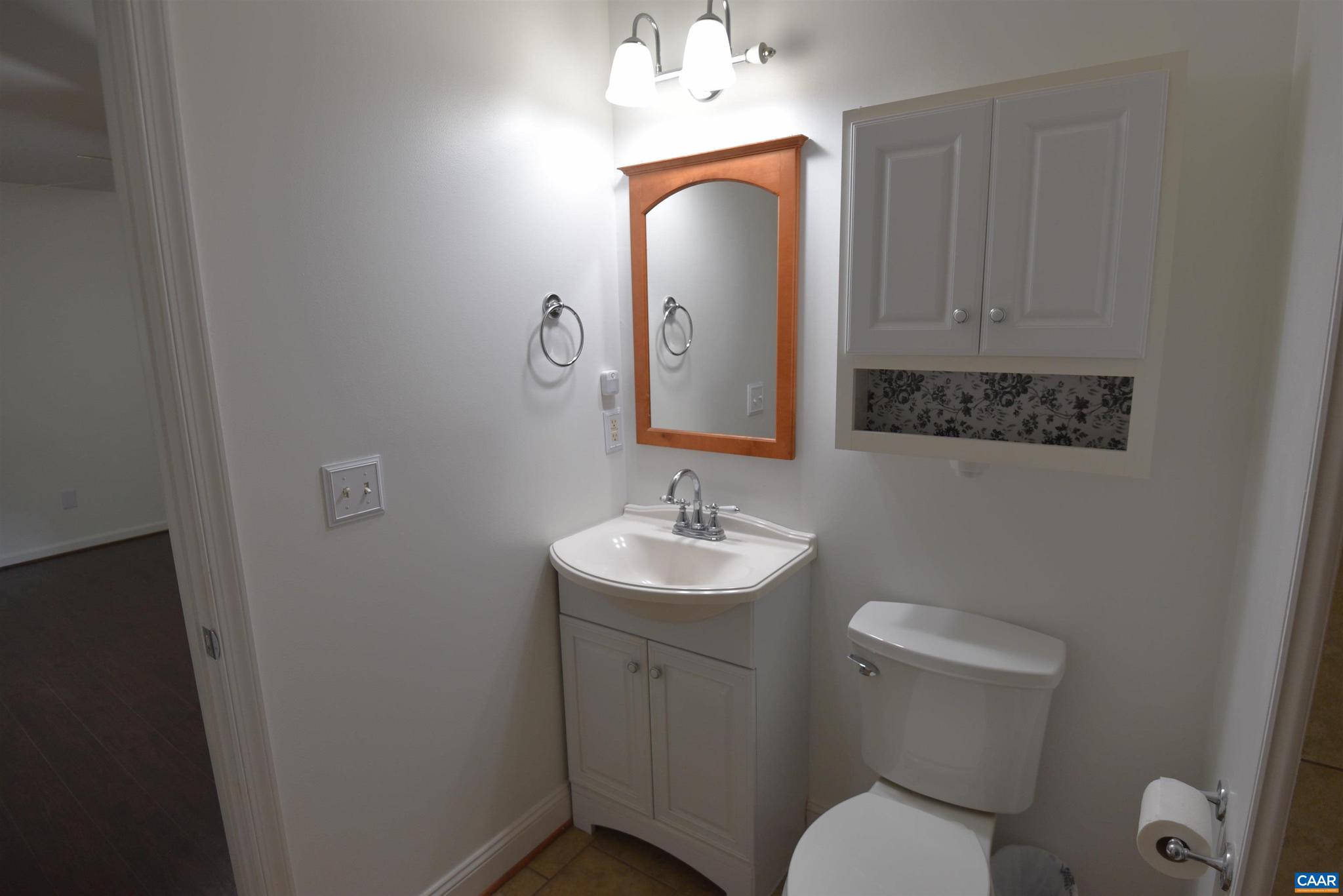 LAKE MONTICELLO - Residential