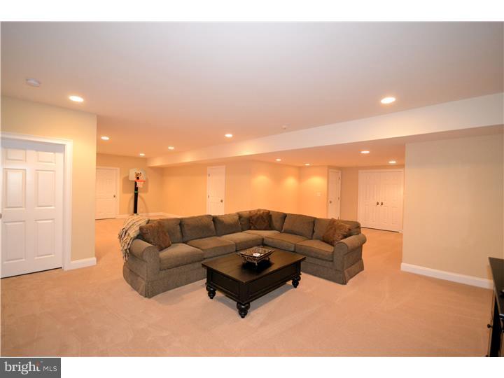 MAPLEWOOD - Residential