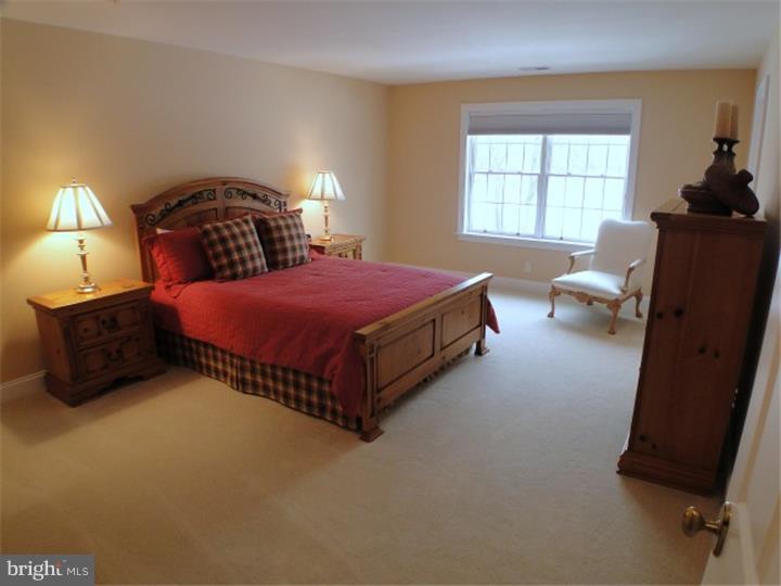 MAPLEWOOD - Residential