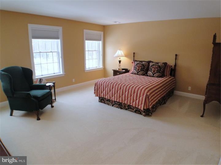 MAPLEWOOD - Residential