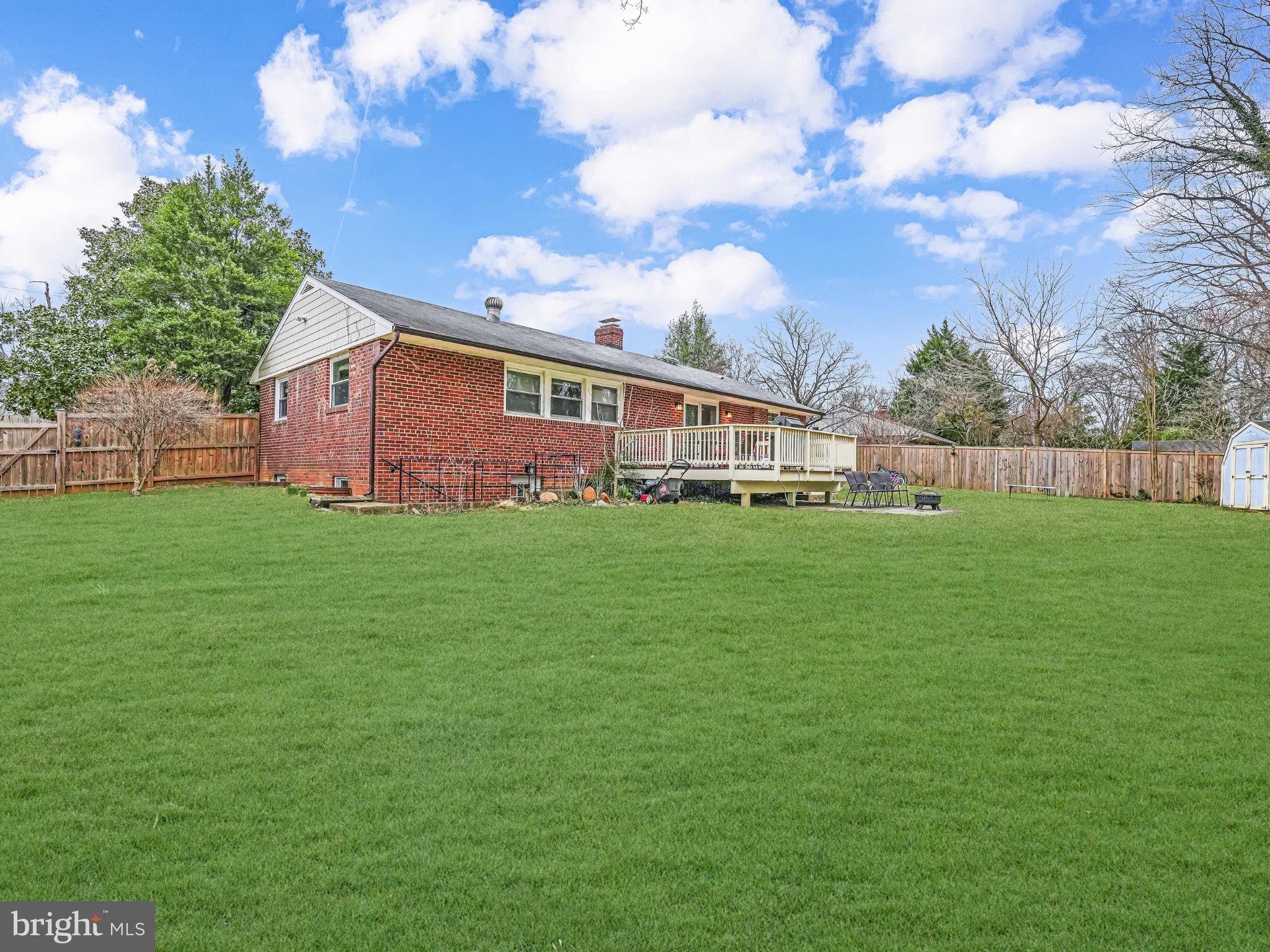 WARNERS - Residential