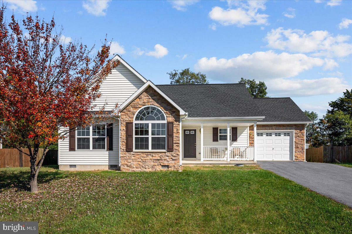 324 MARLOWE DRIVE