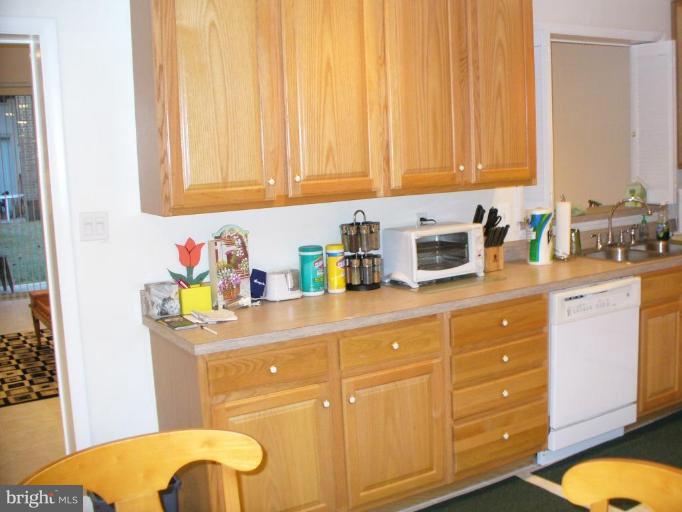 SOUTHAMPTON - Residential Lease