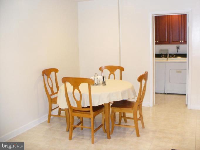 SOUTHAMPTON - Residential Lease