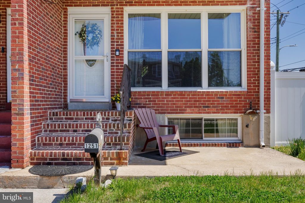 Photo of 1251 S Grantley Street, BALTIMORE, MD 21229 (MLS # MDBA2210572)