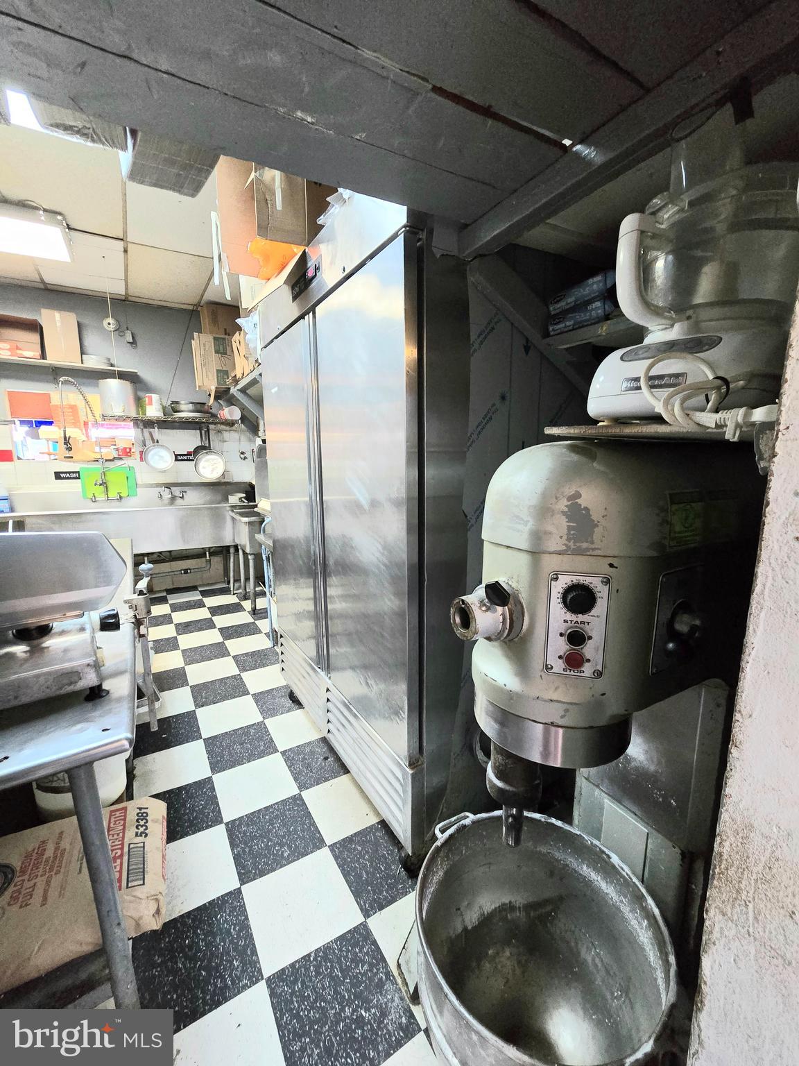 SOMERTON - Commercial Sale