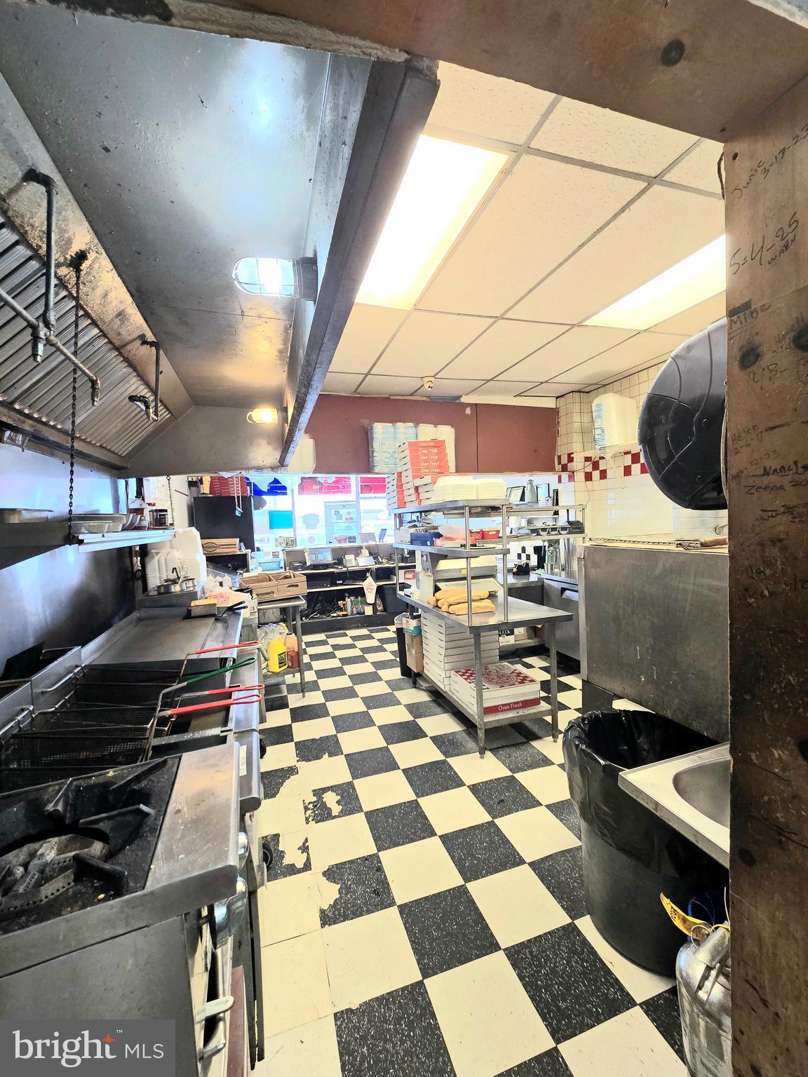 SOMERTON - Commercial Sale