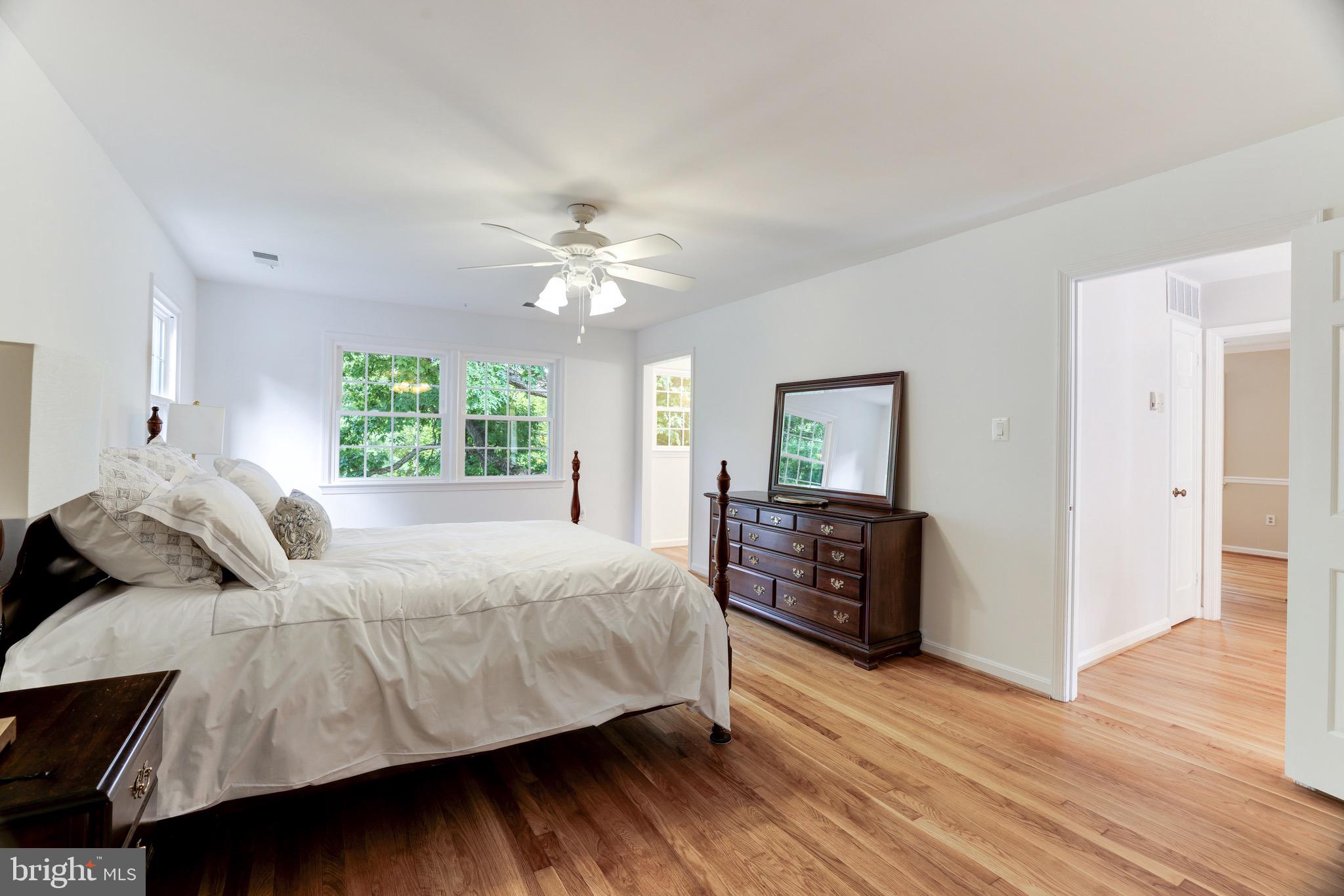 MC LEAN HUNT ESTATES - Residential